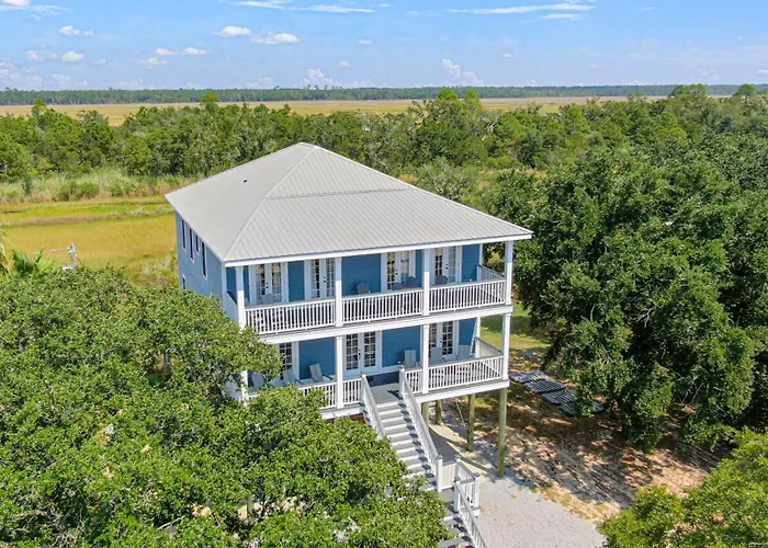 Pelican View Beach House - Private Beach!!